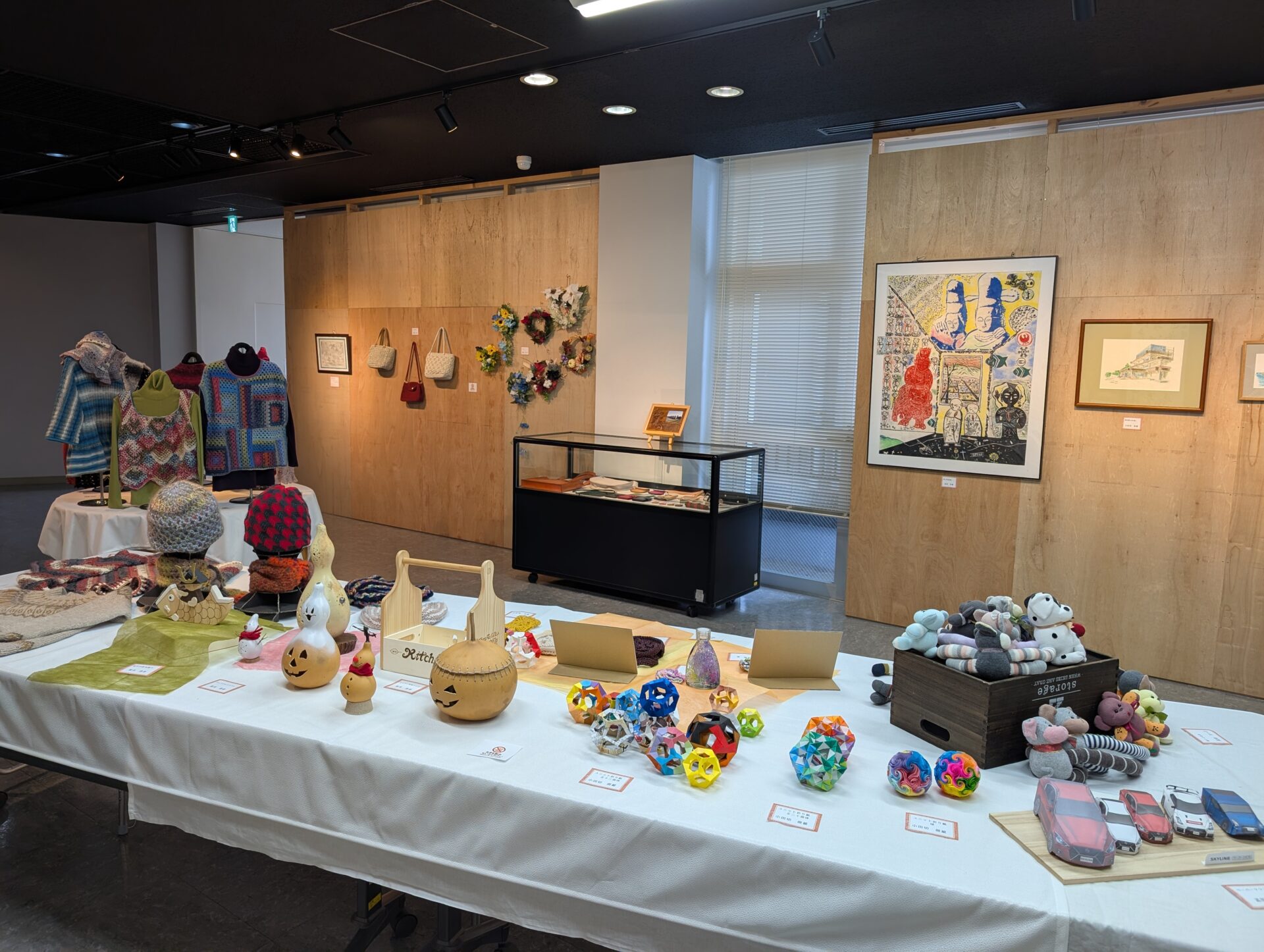 友の会作品展　開催中です